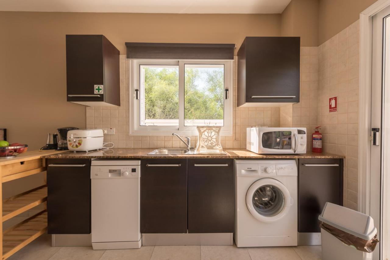 Villa Marina Ayia Napa Exteriör bild