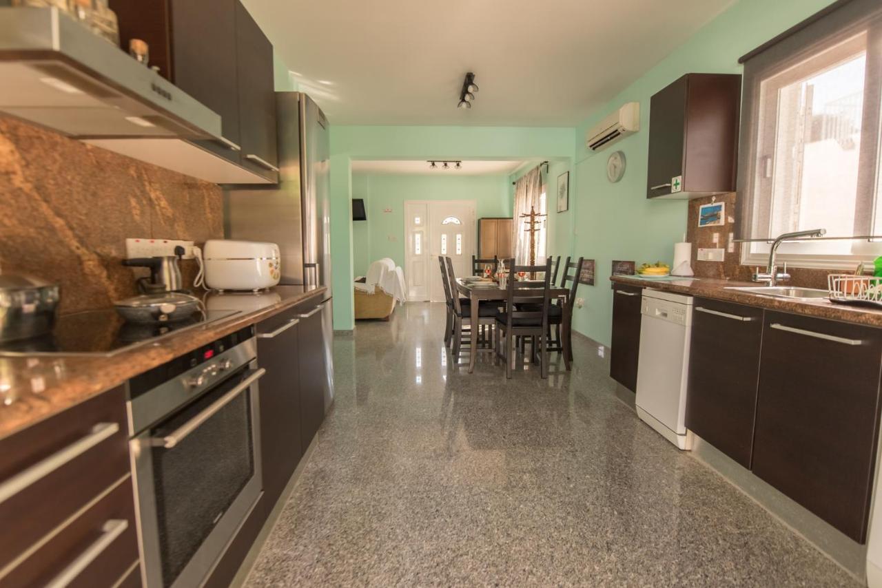 Villa Marina Ayia Napa Exteriör bild